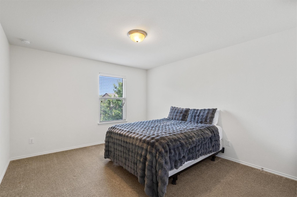 1208 Ravenside Cv - Photo 32