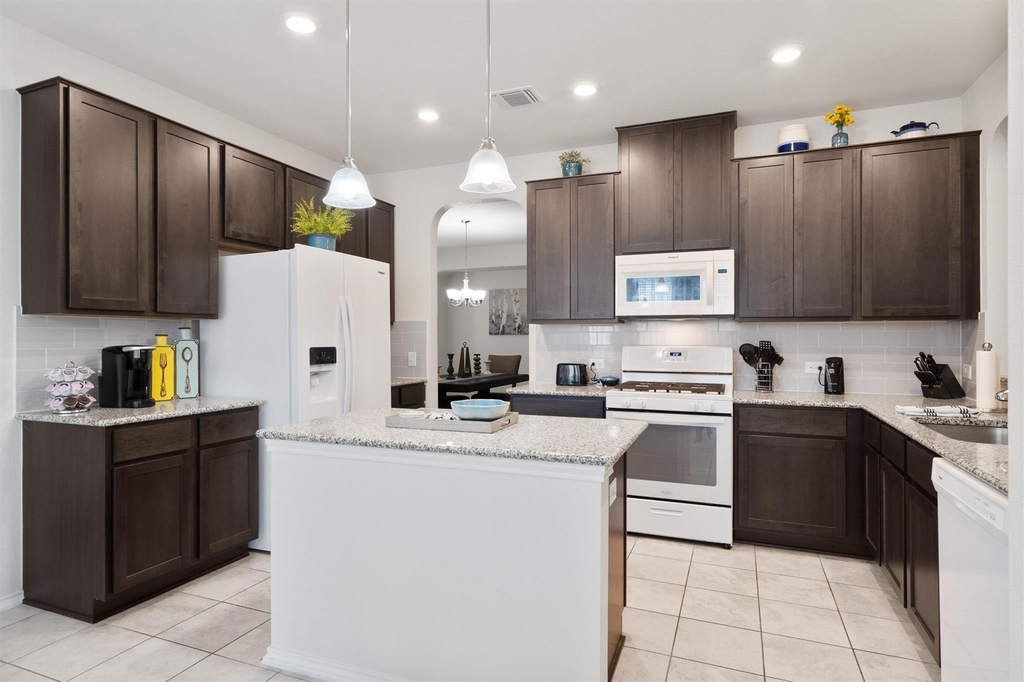 1208 Ravenside Cv - Photo 25