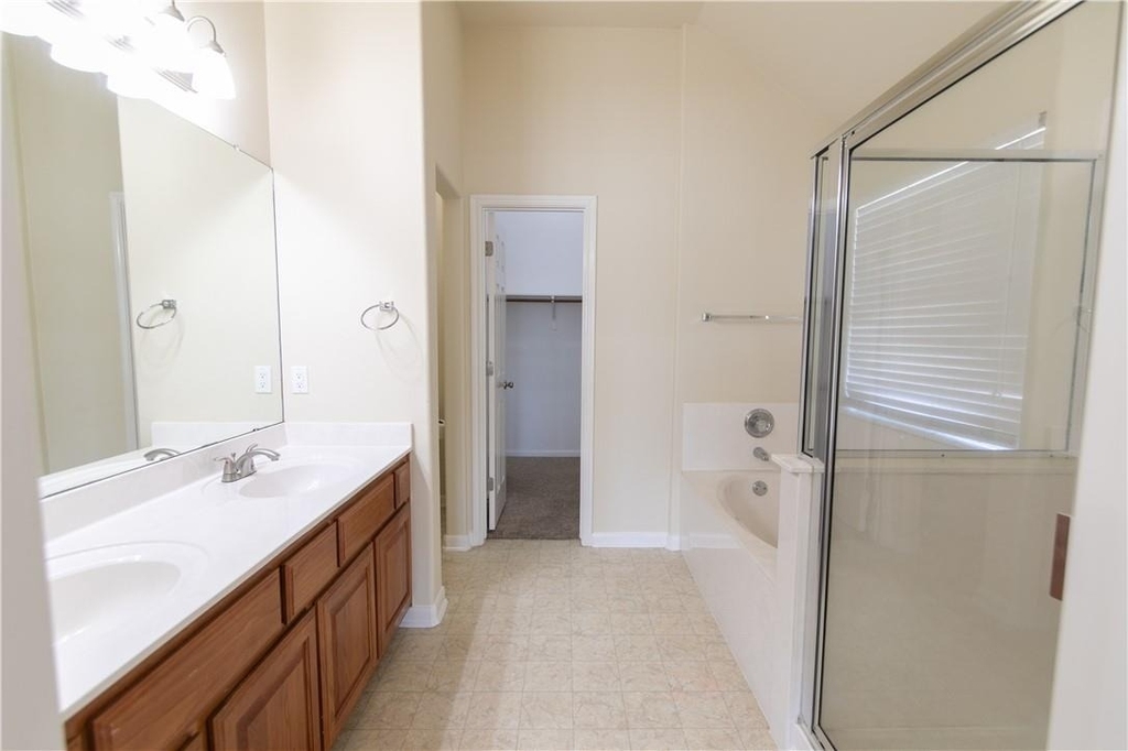 20201 Mustang Island Cir - Photo 8