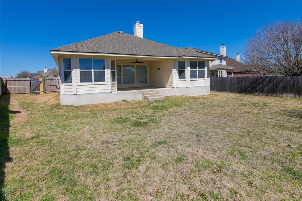 20201 Mustang Island Cir - Photo 15