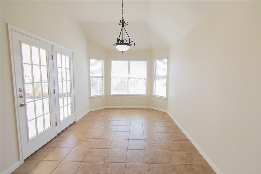 20201 Mustang Island Cir - Photo 5