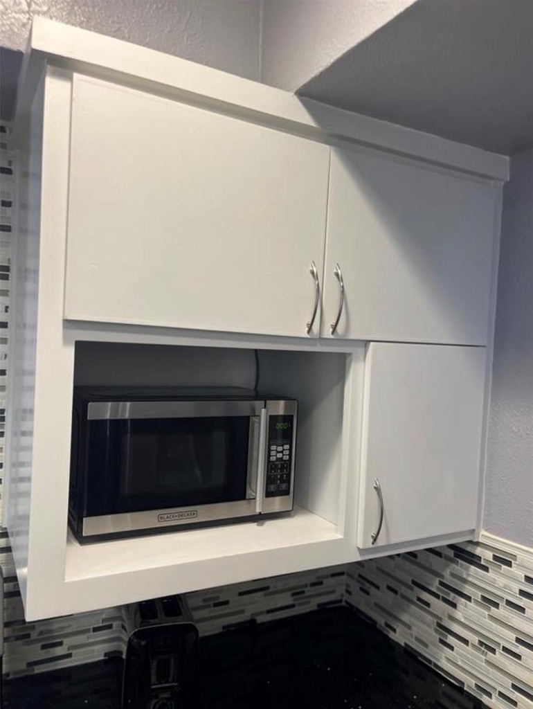 505 W 7th St - Photo 18