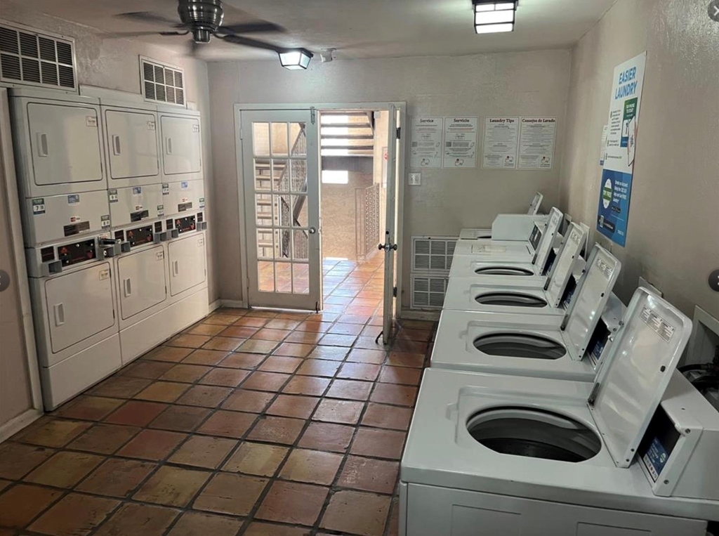 505 W 7th St - Photo 26