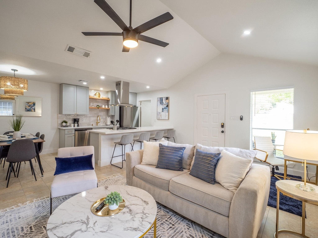 11409 Parmigan Dr - Photo 0
