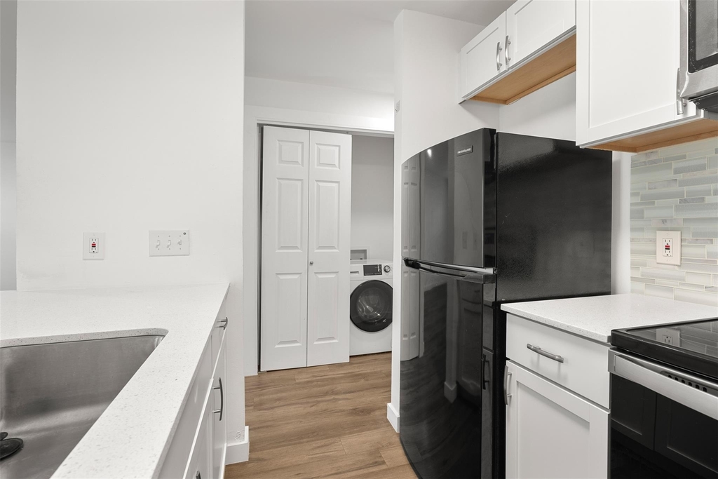 6409 Burns St - Photo 6