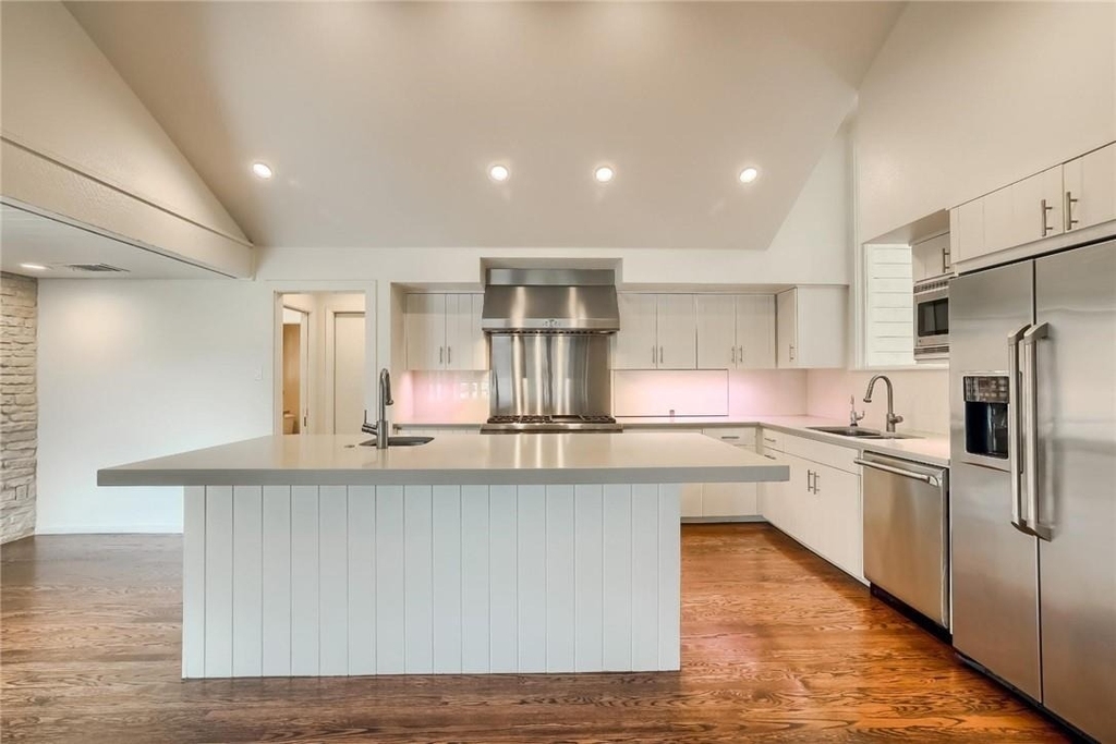 718 Bermuda St - Photo 11