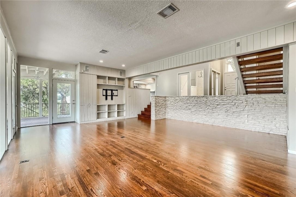 718 Bermuda St - Photo 8