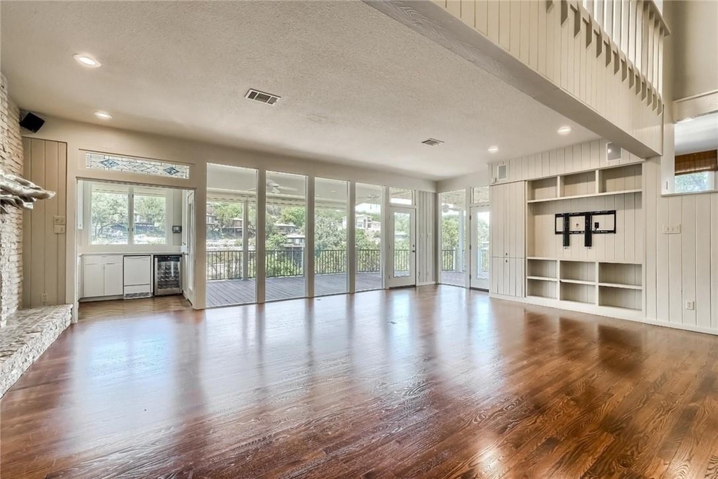 718 Bermuda St - Photo 9