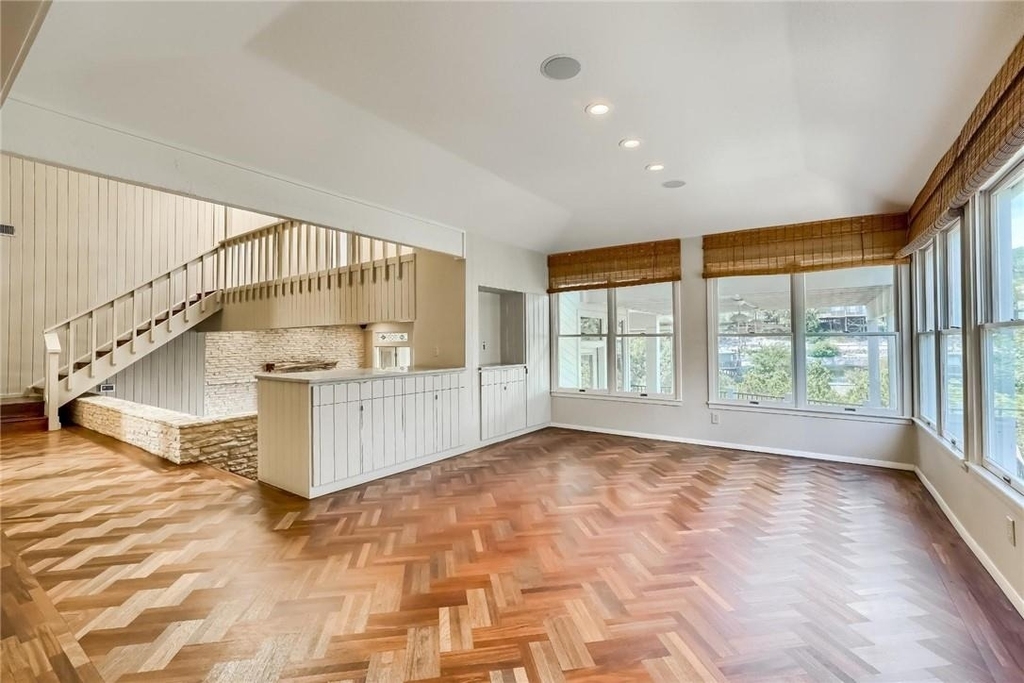 718 Bermuda St - Photo 14