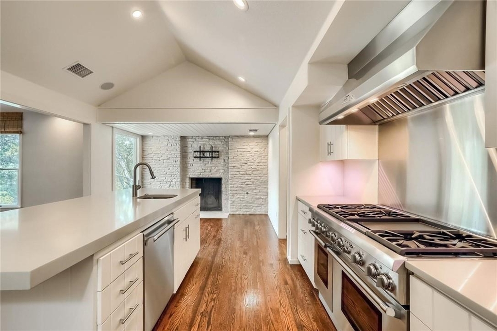 718 Bermuda St - Photo 13