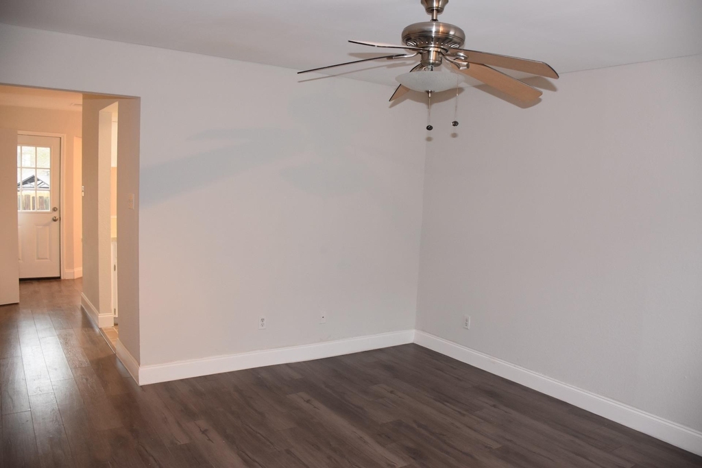 1810 Rawhide Loop - Photo 6