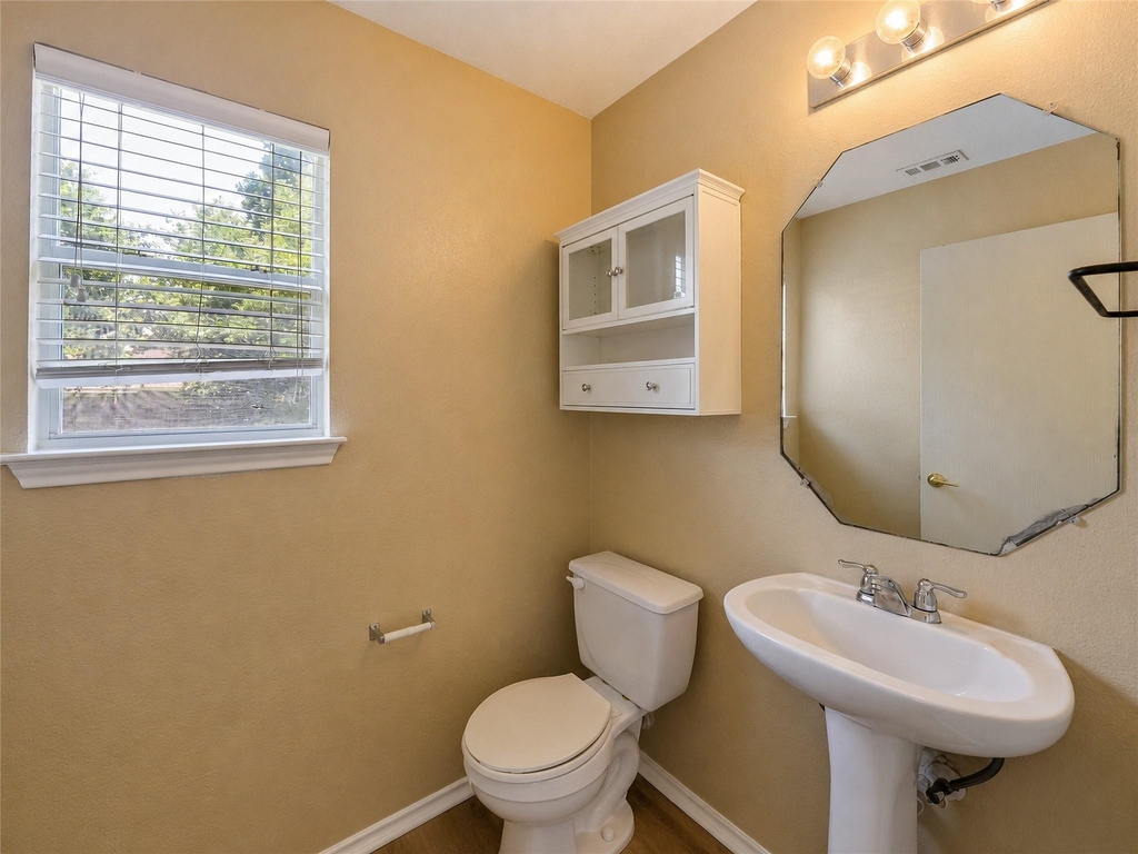 5509 Bentsen Ln - Photo 5