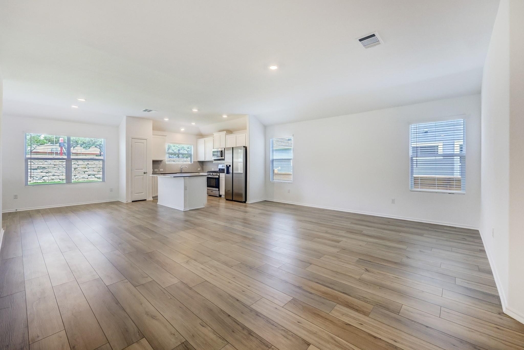 171 Mendoza - Photo 2