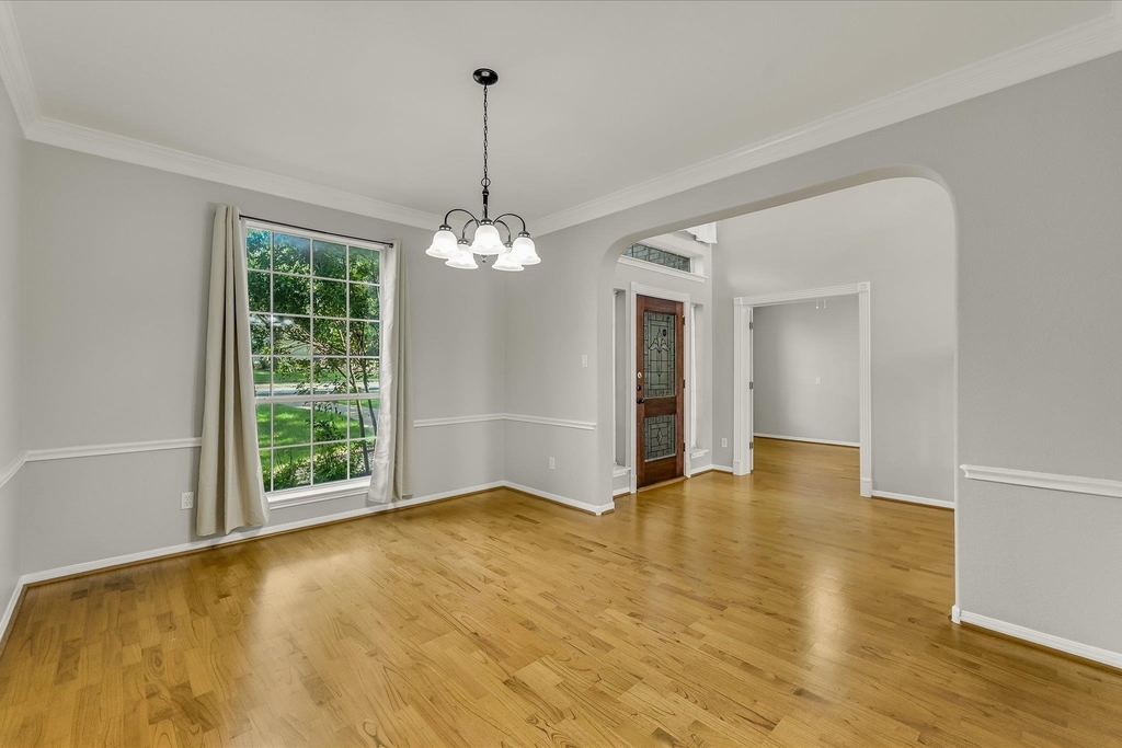 10802 Hastings Ln - Photo 9