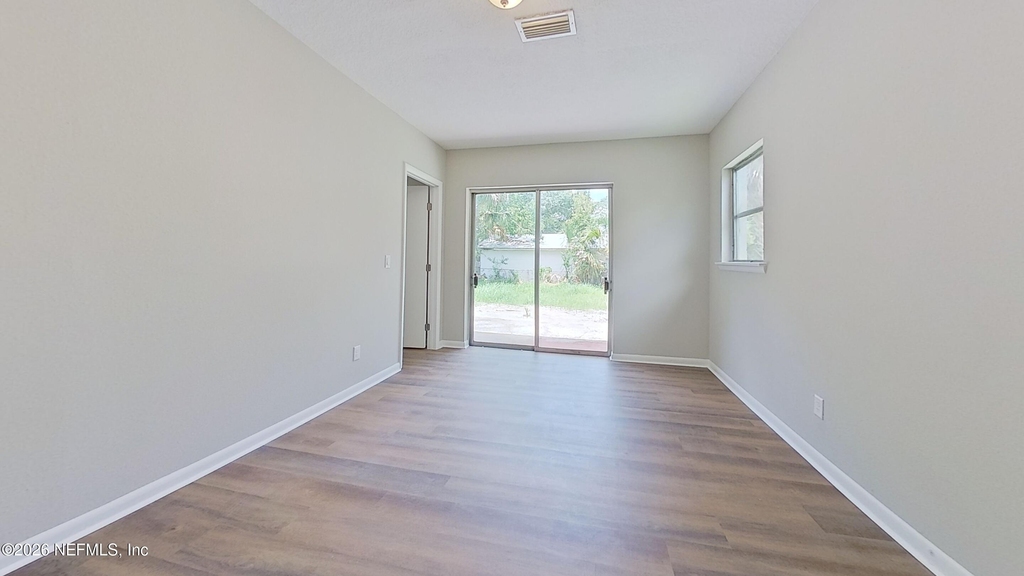 5218 Seaboard Avenue - Photo 6