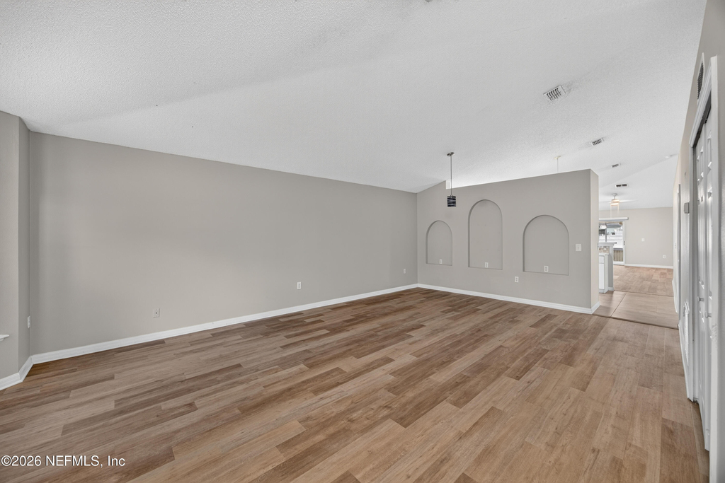 1845 Saga Court - Photo 4