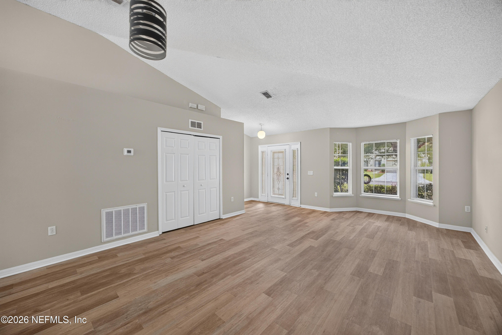 1845 Saga Court - Photo 6