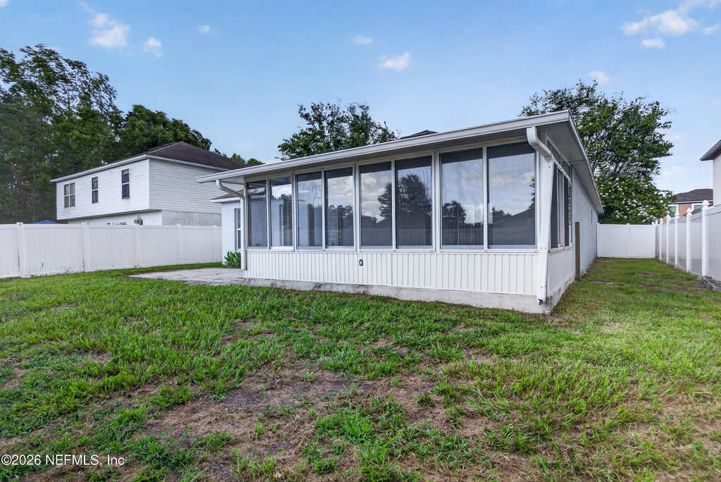 1845 Saga Court - Photo 32