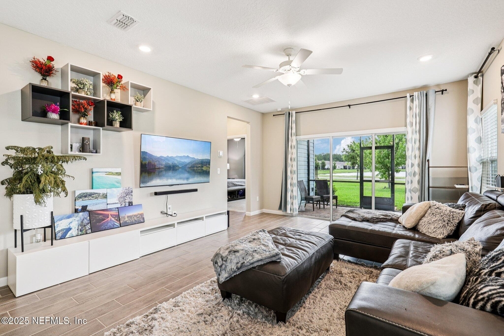 3956 Bloomfield Court - Photo 5