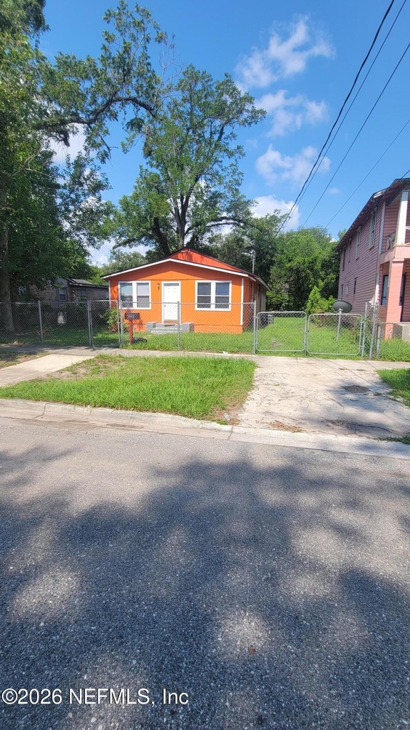 2810 Venus Street - Photo 1