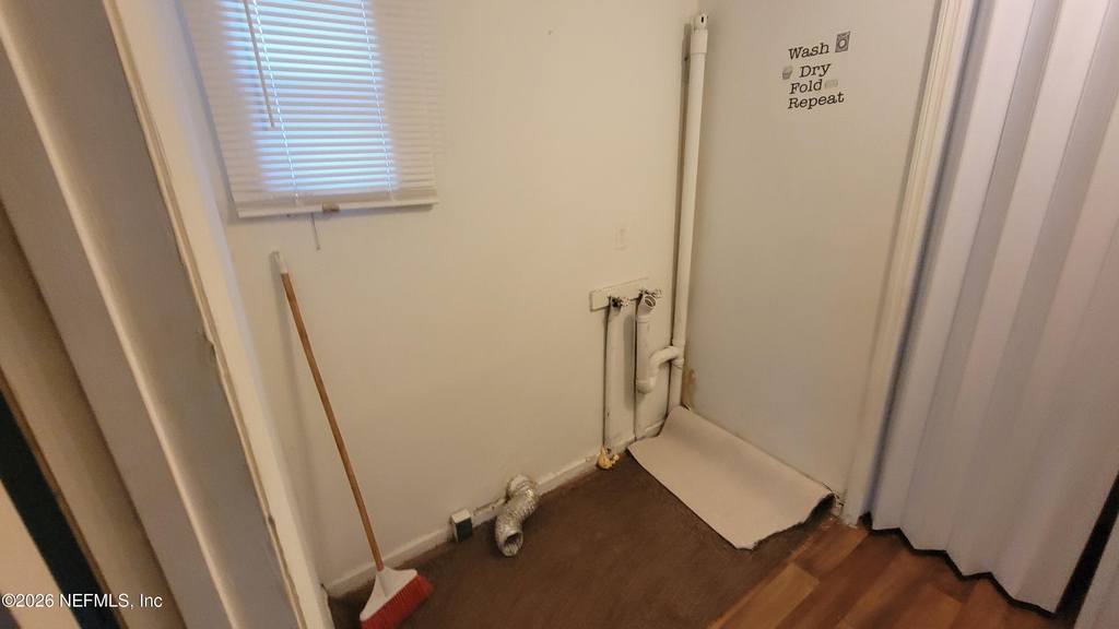 2810 Venus Street - Photo 8