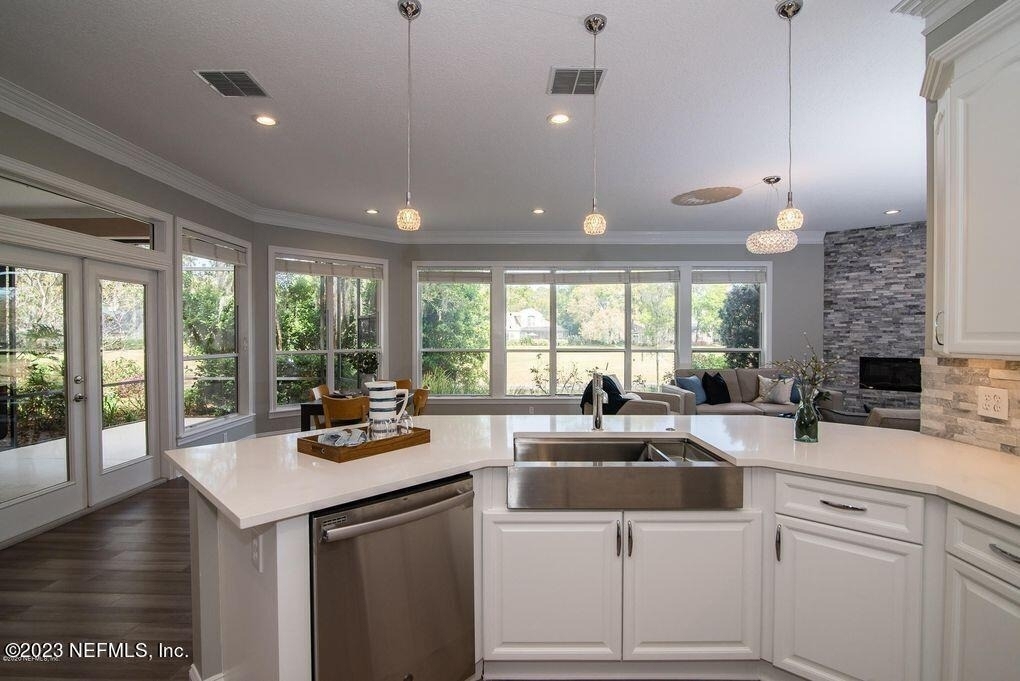 1579 Harrington Park Drive - Photo 6