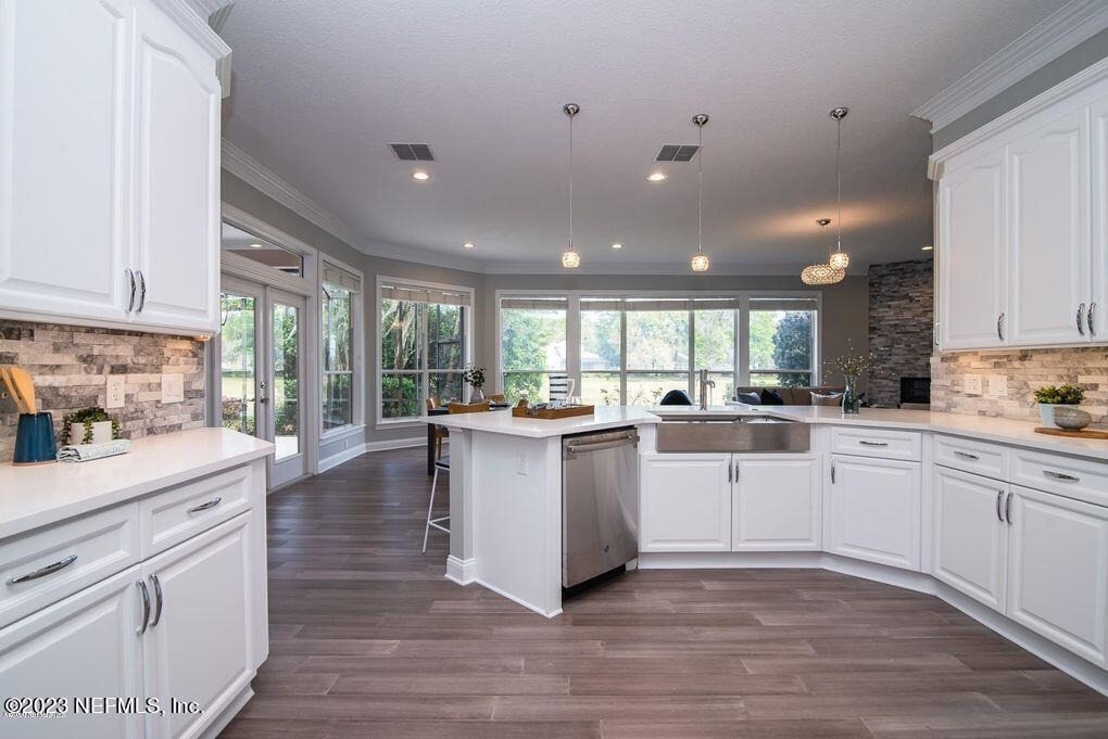 1579 Harrington Park Drive - Photo 5