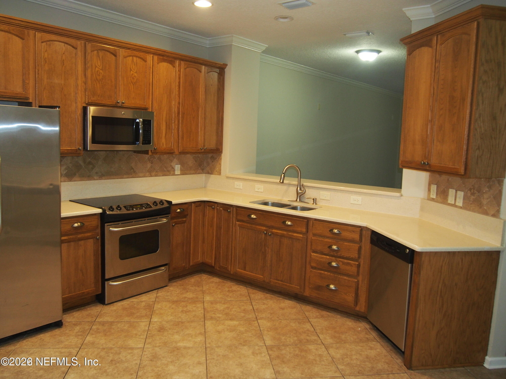 12301 Kernan Forest Boulevard - Photo 2