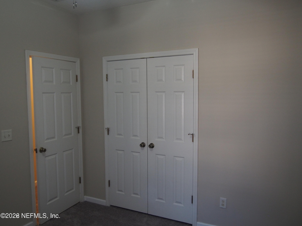 12301 Kernan Forest Boulevard - Photo 9