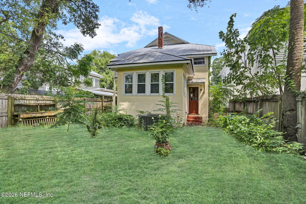 424 E 6th Street - Photo 35
