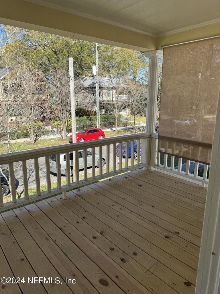 424 E 6th Street - Photo 13