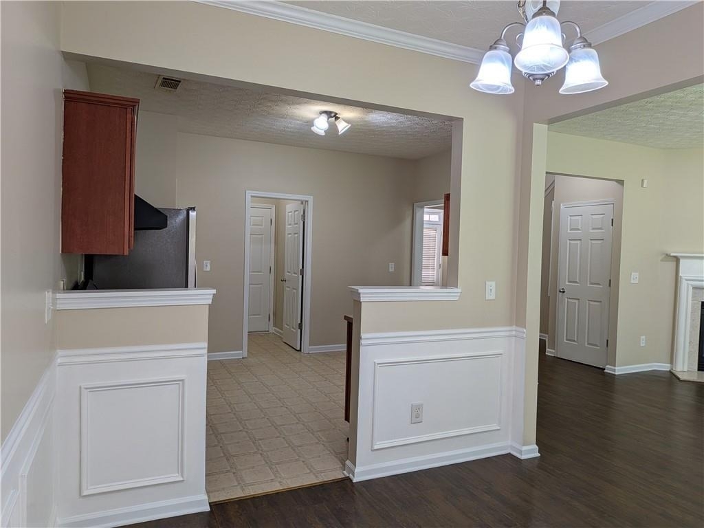 4624 Windale Drive - Photo 8