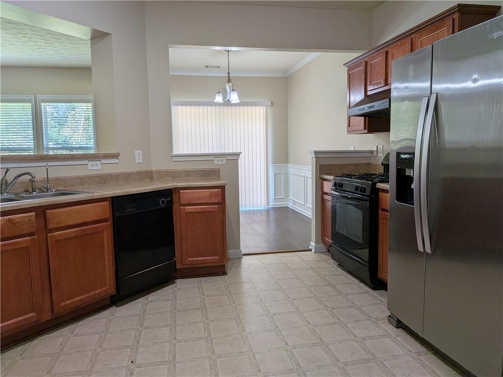 4624 Windale Drive - Photo 2