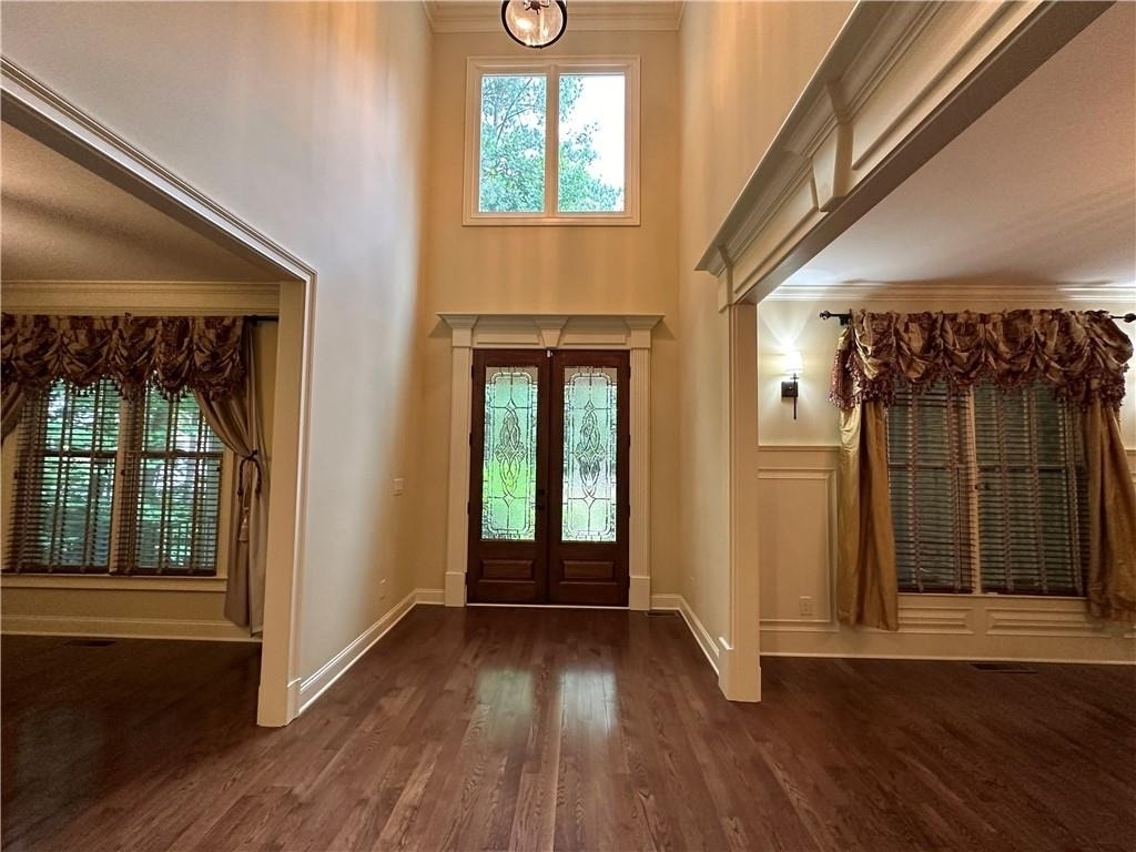 510 Lake Medlock Drive - Photo 2