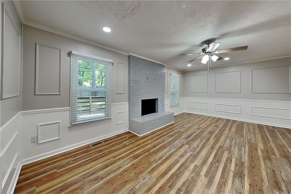 6839 Woodcreek Lane - Photo 2
