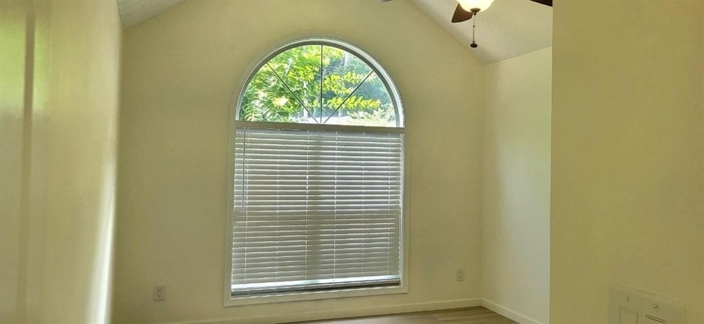 2280 Chelmsford Court - Photo 19