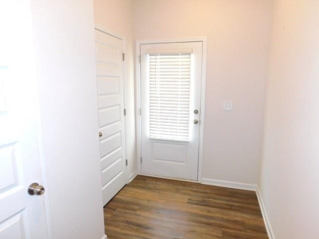 523 Ryan Court - Photo 2