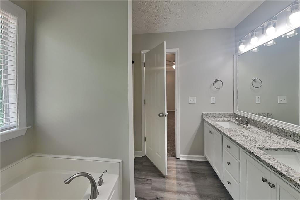 336 Paradise Circle - Photo 8