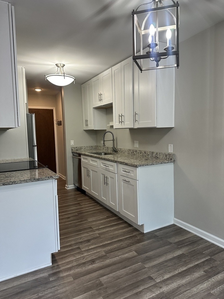 5500 Hillcrest Lane - Photo 7