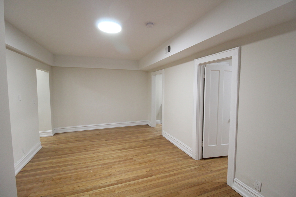 6307 N Mozart Street - Photo 3