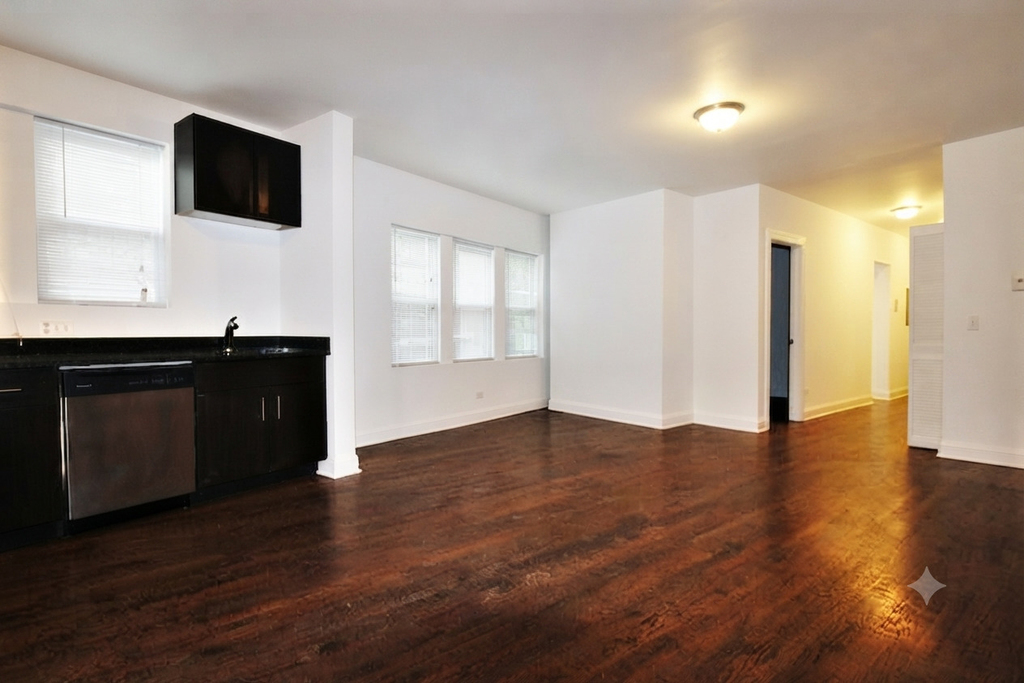 2065 W Jarvis Avenue - Photo 2