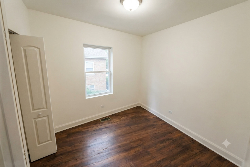 2065 W Jarvis Avenue - Photo 5
