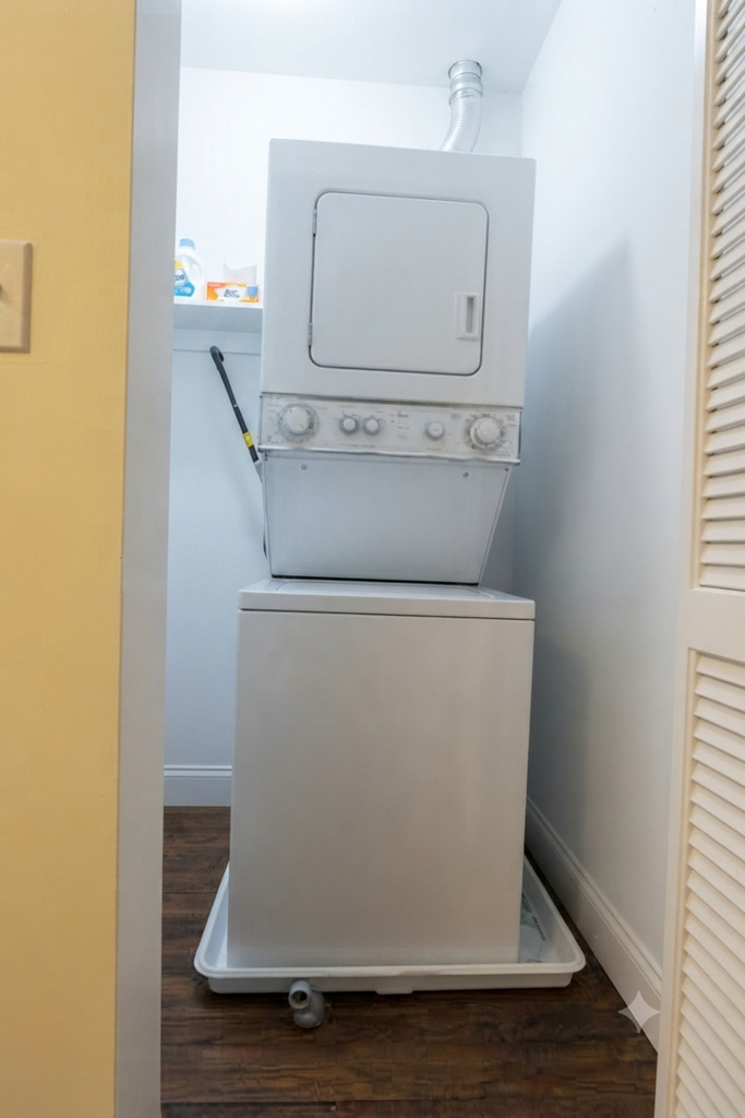 2065 W Jarvis Avenue - Photo 9
