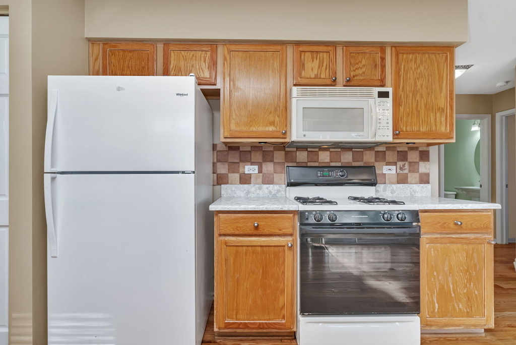 2509 Rosehall Lane - Photo 17