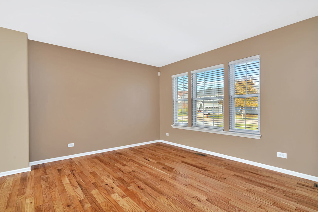 2509 Rosehall Lane - Photo 7