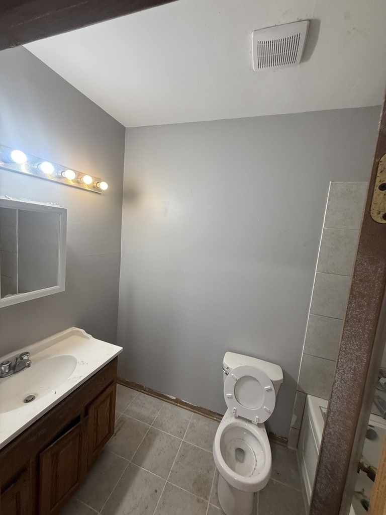 1114 S Albany Avenue - Photo 5