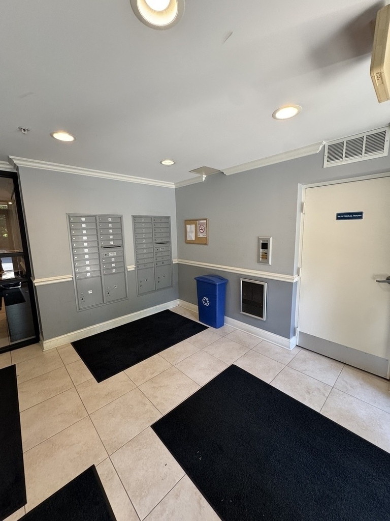 1670 Mill Street - Photo 3