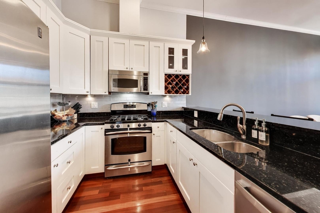 1417 W Chicago Avenue - Photo 6