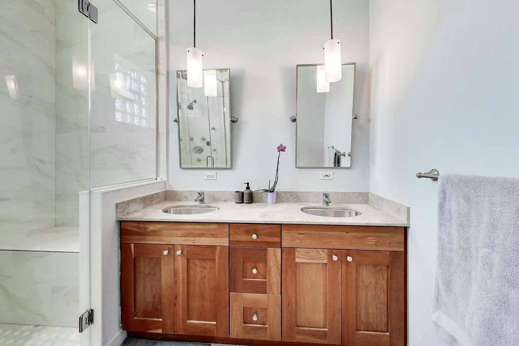 1417 W Chicago Avenue - Photo 24