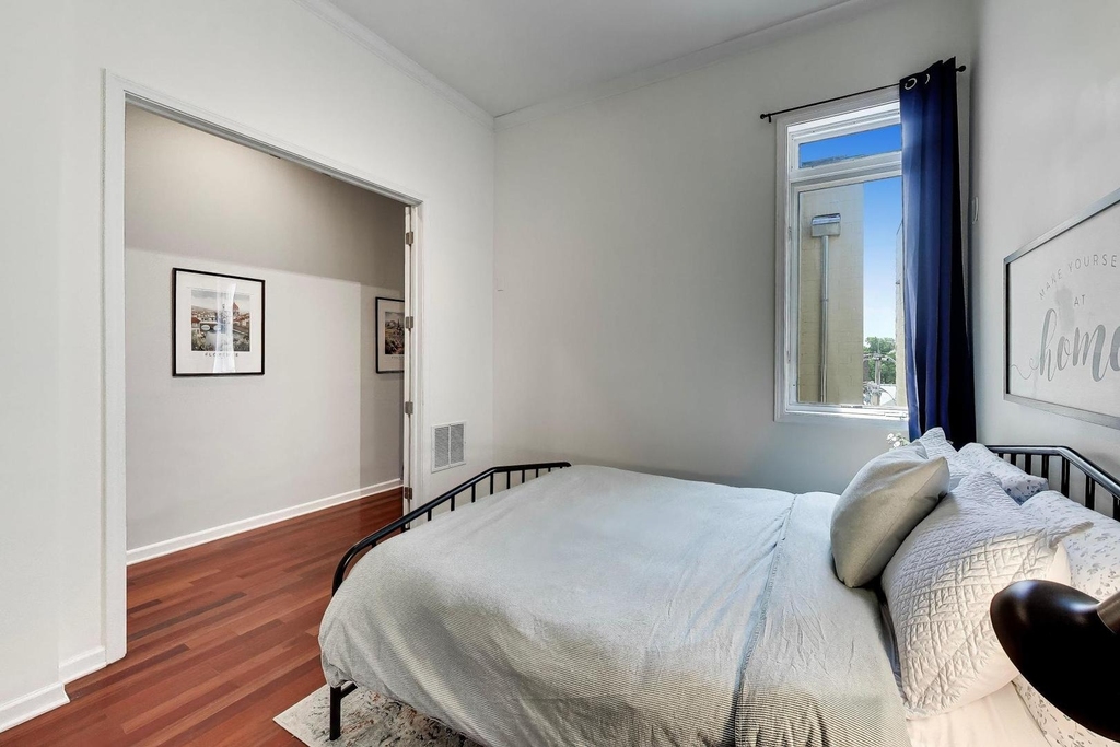 1417 W Chicago Avenue - Photo 11